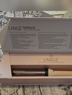 L'ANGE Ondulé 1.25" Titanium Curling Wand - Blush